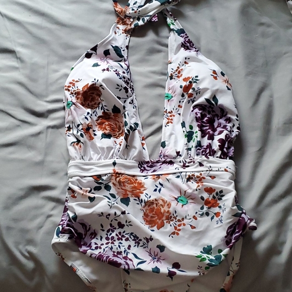 Cupshe bathing suit - Picture 1 of 2